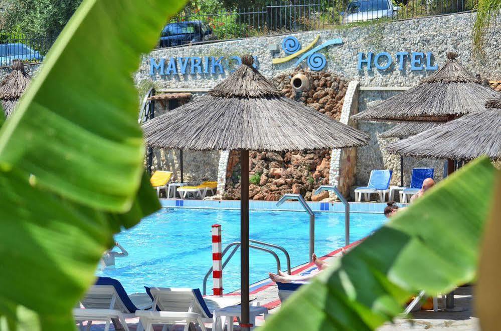 Mavrikos Hotel Plános Eksteriør bilde