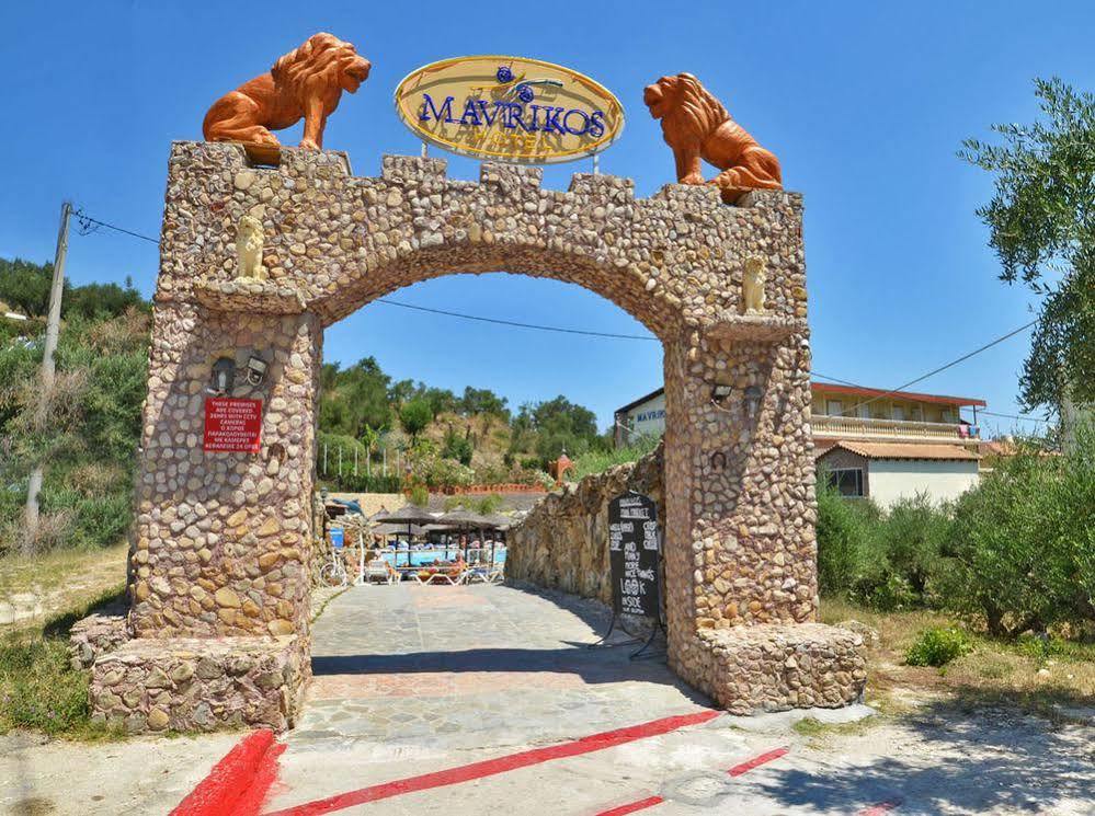 Mavrikos Hotel Plános Eksteriør bilde