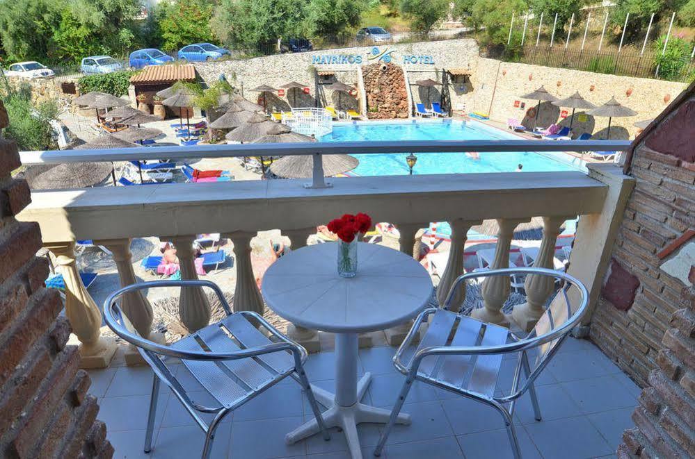 Mavrikos Hotel Plános Eksteriør bilde